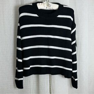 SHEIN XS Black White Classic Horizontal Stripe Boxy Relaxed Fit Crew Sweater